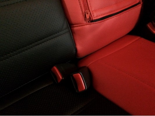 Авточехлы на Honda Civic 8 4D