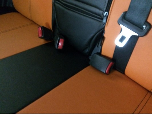 Авточехлы на Nissan Note