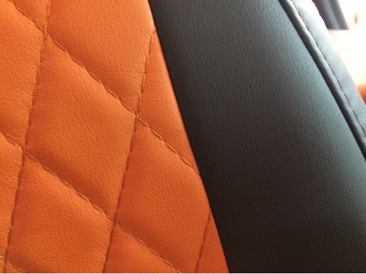 У вас другая модель авто? Авточехлы пошить сможем!