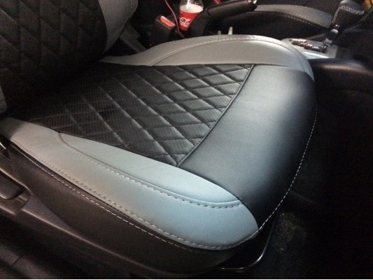 Авточехлы на Peugeot 4007 Авточехлы на Peugeot 4007