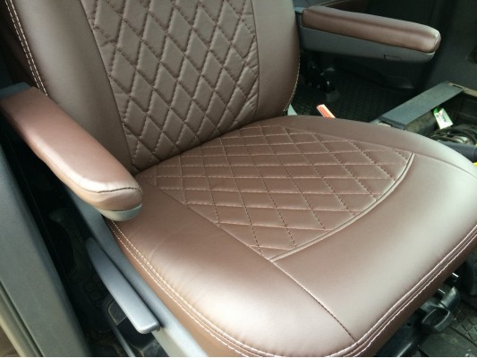 Авточехлы на Volkswagen Caravelle T5