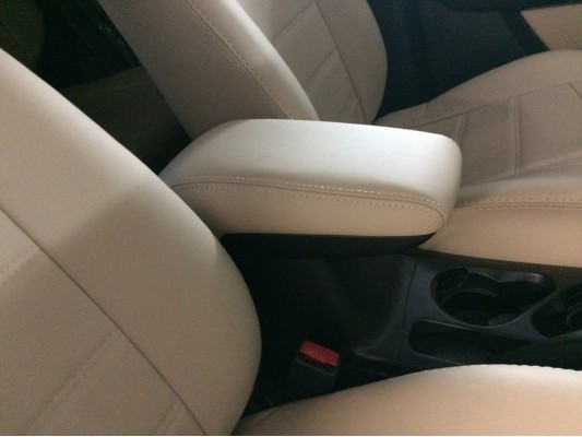 Перетяжка центрального подлокотника